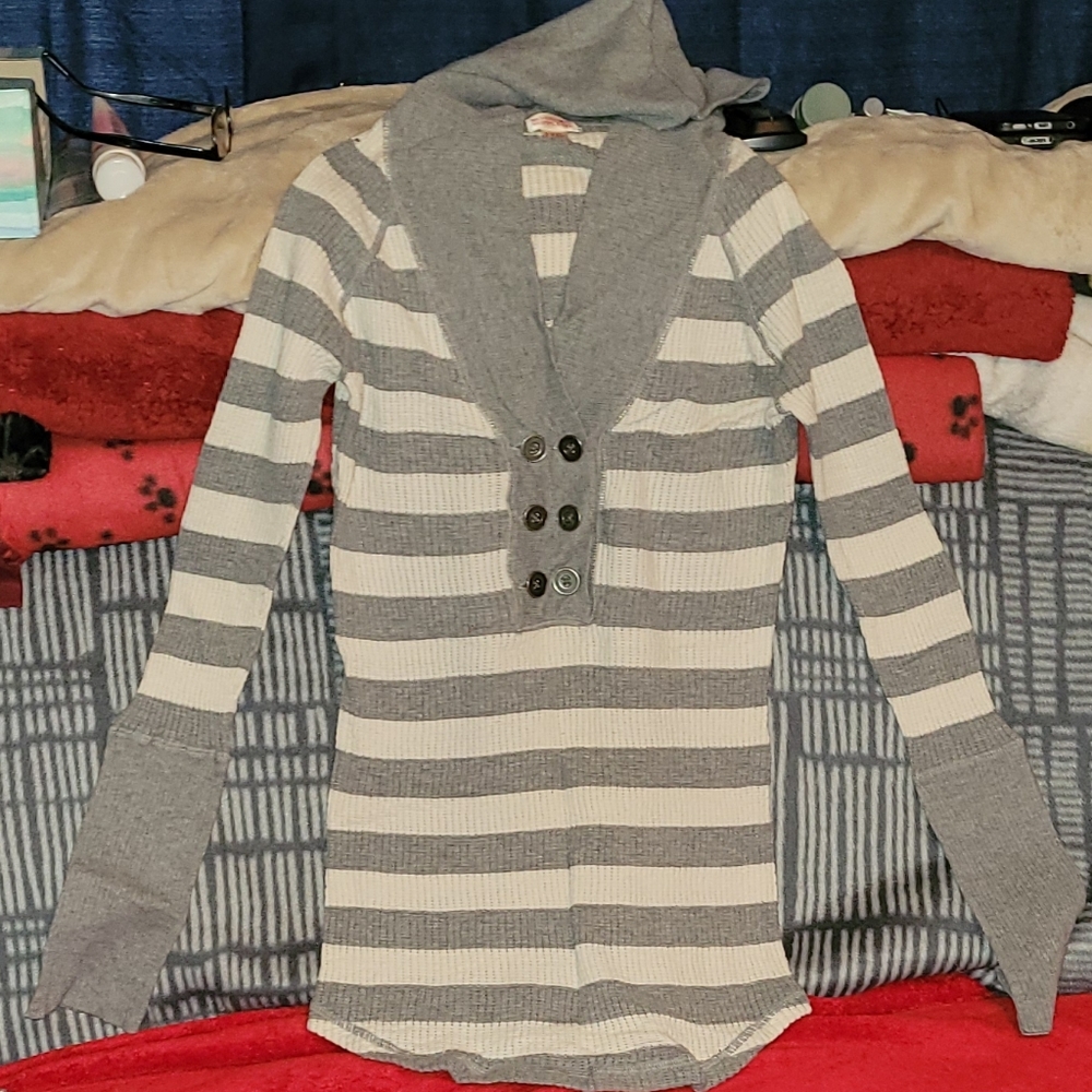 hooded top